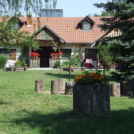 Pensiune Erdesz Vendeghaz Uppony
